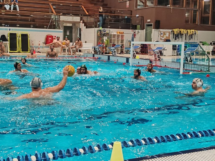 Pallanuoto, al via il campionato ligure UISP: R.N. Savona Master subito vittoriosa, Loa Waterpolo lotta ma cede alla distanza