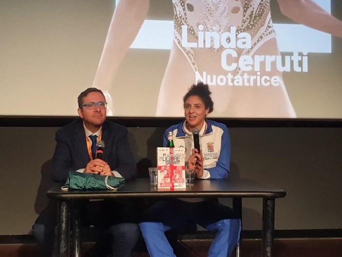 Nuoto Artistico: anche Linda Cerruti al Festival Orientamenti: “Lo Sport mi ha dato più sicurezza”