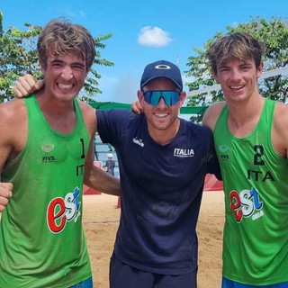 Beach Volley, Italia quinta al mondiale U-21 in Thailandia: sugli Azzurrini le mani e la mente savonese di Lele Sbravati