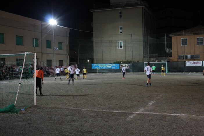 Calcio estivo, Memorial Fiorito: pollice alzato per Pompe Funebri Liguri, Edilneri e BetN1