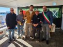 Windsurf. Festa grande ad Albisola per il ritorno da campione del mondo di Matteo Iachino