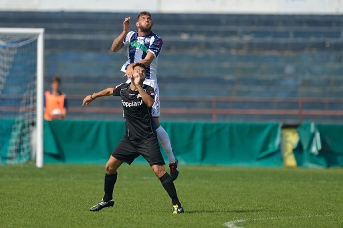 FLASH SAVONA: BEFFA FINALE, IL PONTEDERA RIACCIUFFA GLI STRISCIONI IN PIENO RECUPERO