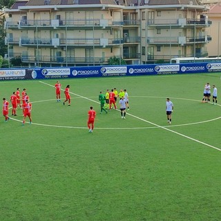 Calcio, Eccellenza. Dominici rilancia il Pietra: Genova Calcio battuta 1-0