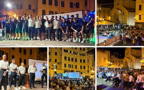 La Sanremese si presenta: in piazza San Siro il primo abbraccio con i tifosi e domenica c'è l'Albenga (Foto e Video)