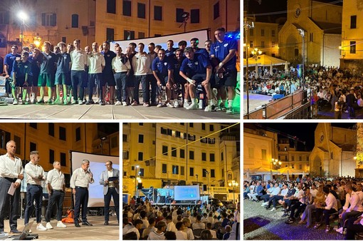 La Sanremese si presenta: in piazza San Siro il primo abbraccio con i tifosi e domenica c'è l'Albenga (Foto e Video)