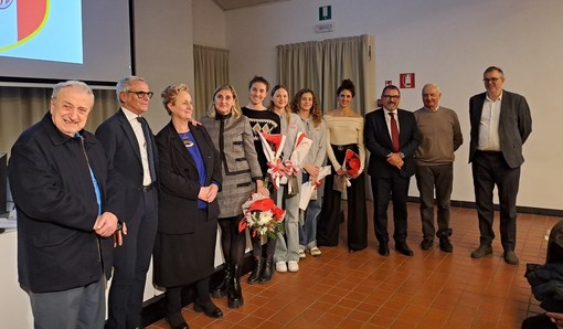 Nuoto artistico. Due stelle su un petto pieno di orgoglio per la Rari Nantes Savona