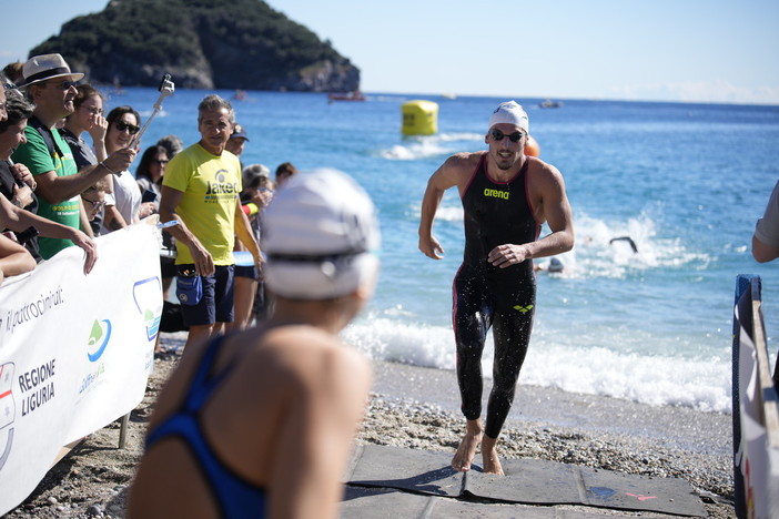 Swimtheisland: un grande successo con oltre 2800 nuotatori (risultati e fotogallery)