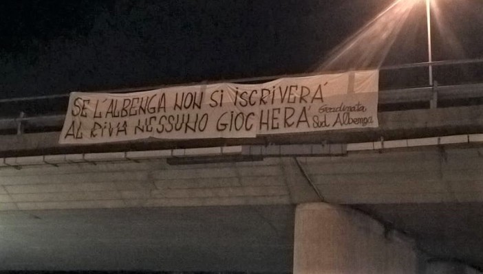 Calcio, Albenga. Il malumore inizia a serpeggiare tra i tifosi: &quot;Se l'Albenga non si iscriverà al Riva nessuno giocherà&quot;