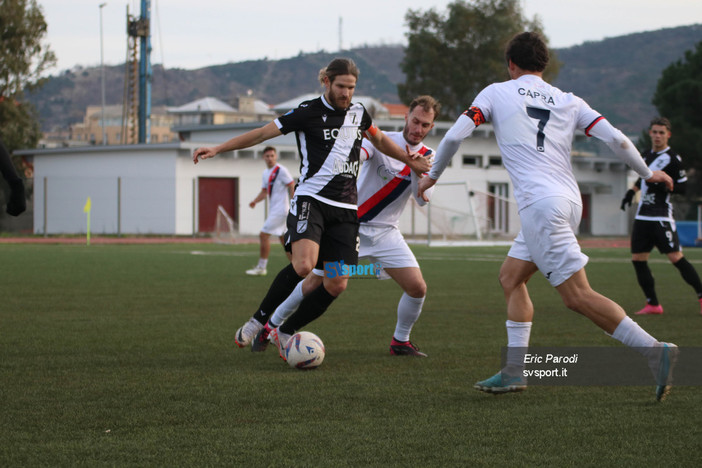 Calcio, Serie D. Vado e Albenga vogliono vestirsi da corsare, alle 14:30 i match con Alba e Fezzanese