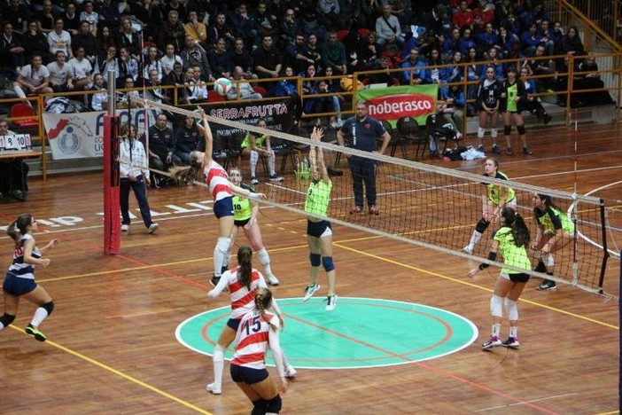 Volley: numero da capogiro per il Torneo della Befana di Alassio, oltre 1000 persone in arrivo nella città del Muretto