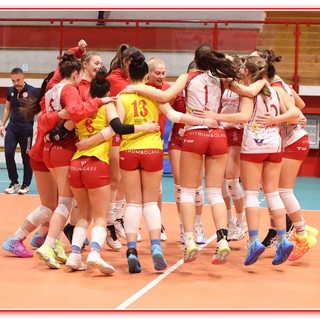 Volley, Serie D. Carcare suona la settima sinfonia contro il Volare Pegli (IL FOTOSERVIZIO)